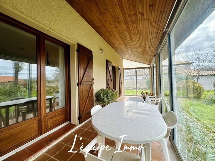 Image No.6-4 Bed House for sale