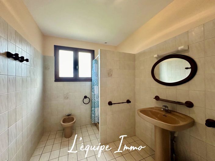 Image No.9-4 Bed House for sale