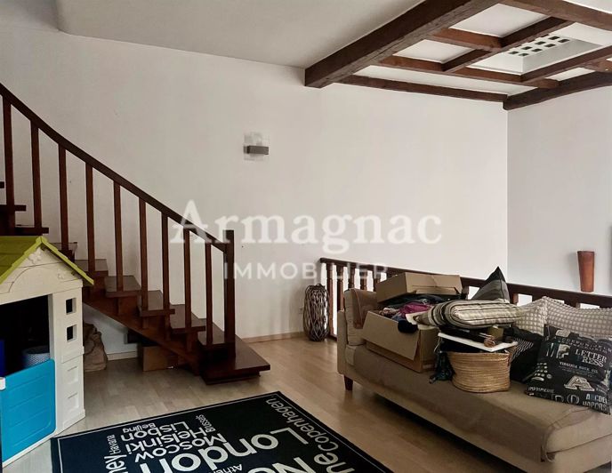 Image No.13-7 Bed House for sale