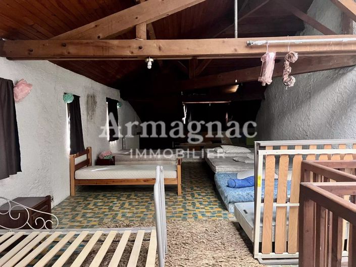 Image No.19-7 Bed House for sale