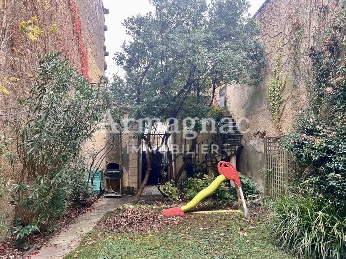 Image No.20-7 Bed House for sale