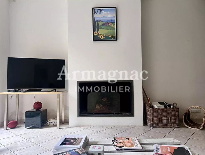 Image No.4-7 Bed House for sale