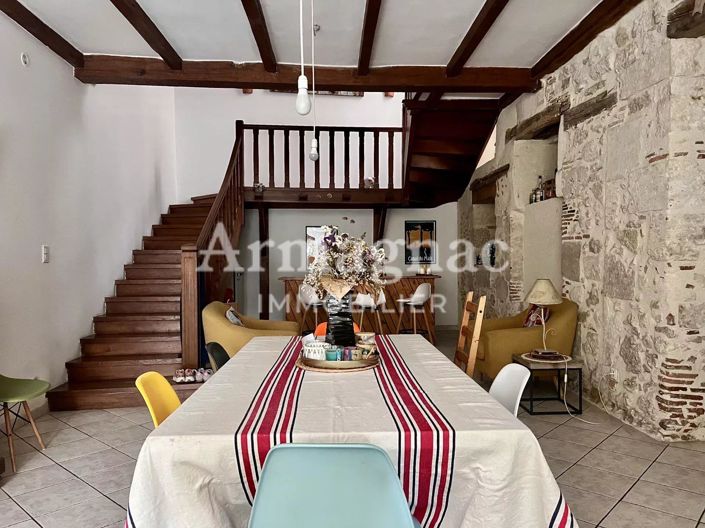 Image No.5-7 Bed House for sale