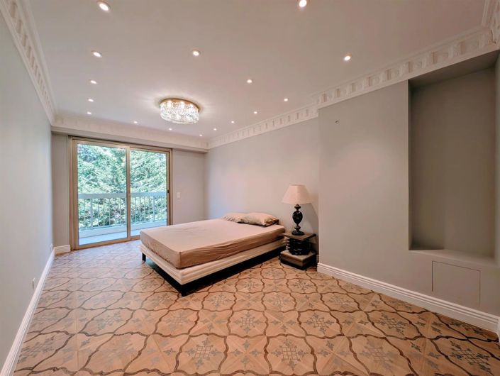 Image No.18-3 Bed Apartment for sale