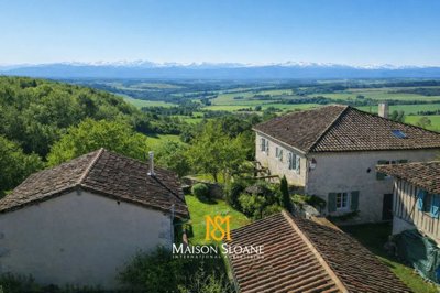 1 - Avensac, House