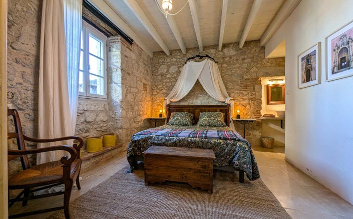 Image No.20-4 Bed House for sale