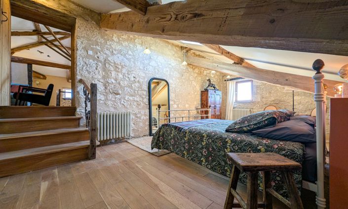 Image No.21-4 Bed House for sale