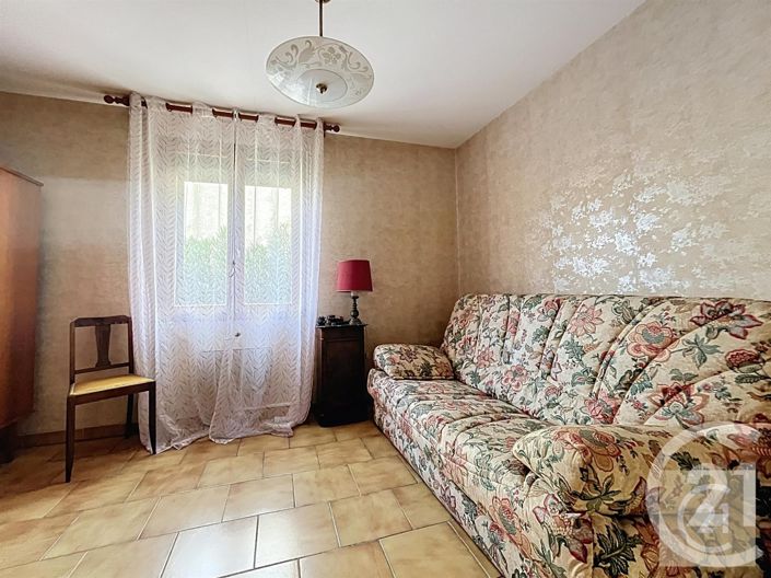 Image No.10-2 Bed House for sale