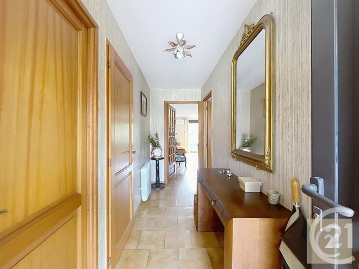 Image No.12-2 Bed House for sale