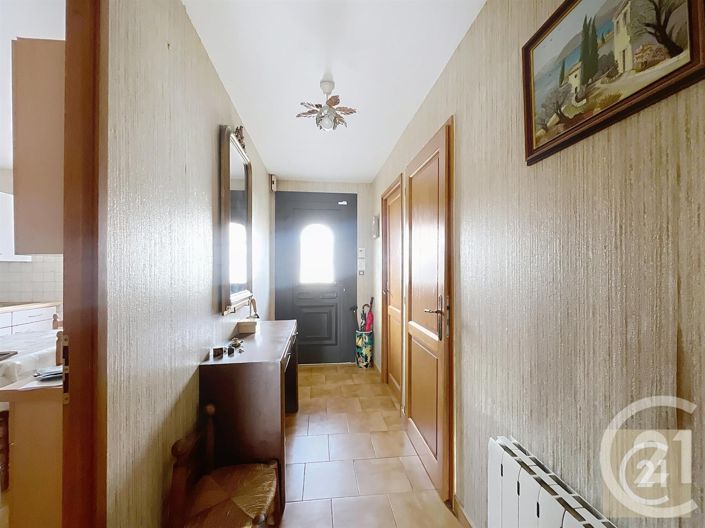 Image No.13-2 Bed House for sale