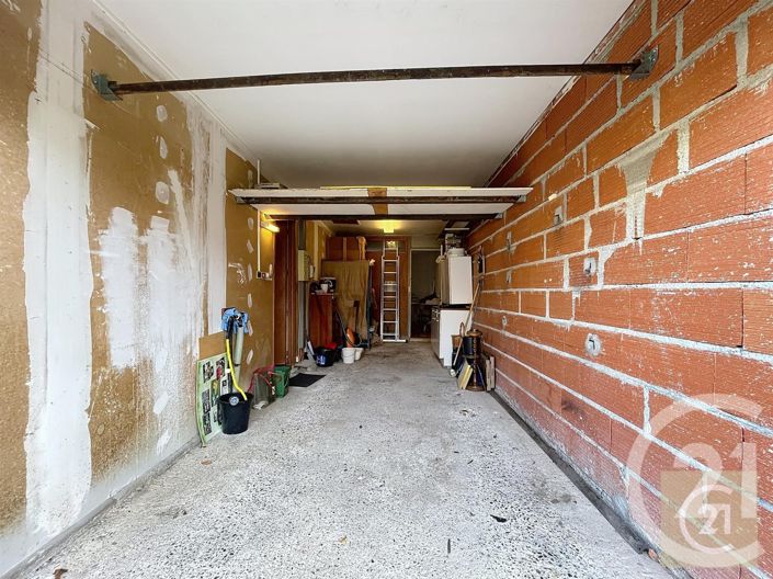 Image No.14-2 Bed House for sale