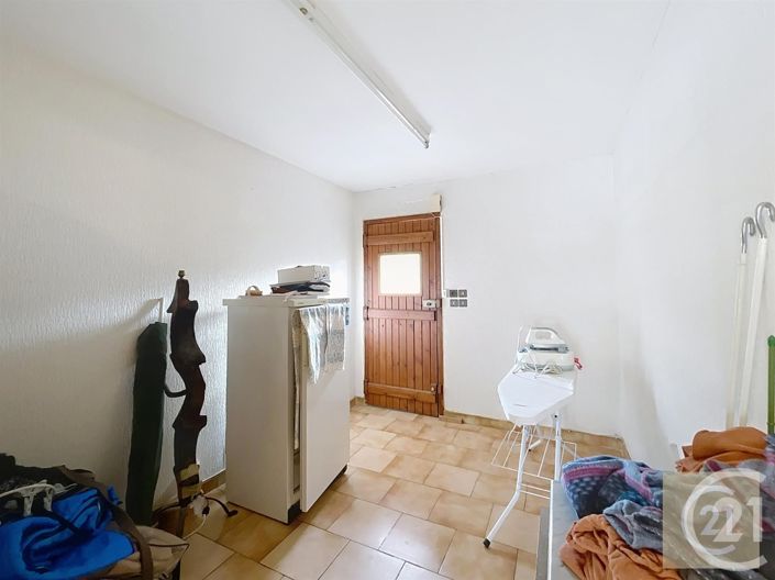 Image No.16-2 Bed House for sale