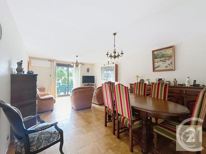 Image No.3-2 Bed House for sale