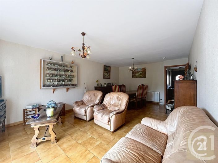 Image No.4-2 Bed House for sale