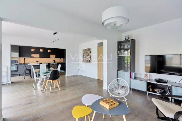 Image No.20-3 Bed Apartment for sale