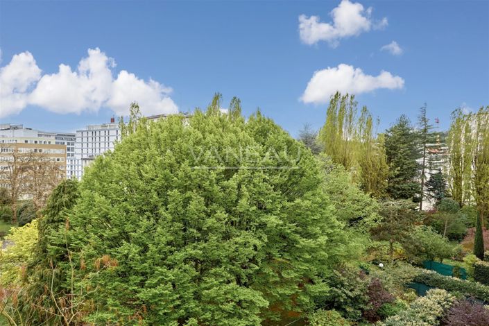 Image No.21-3 Bed Apartment for sale