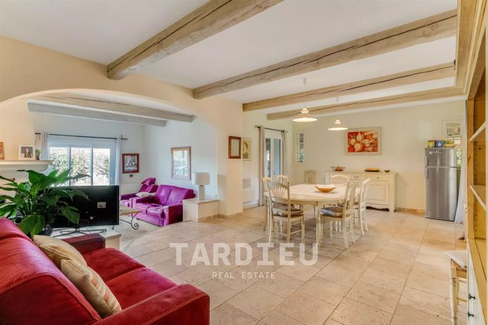 Image No.4-5 Bed House for sale