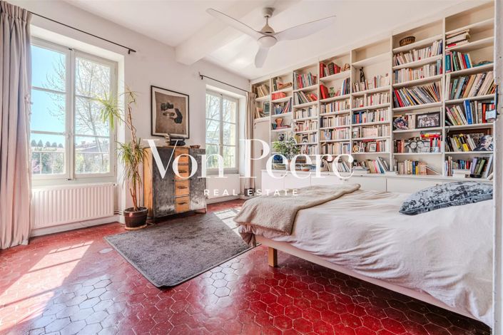 Image No.11-6 Bed House for sale