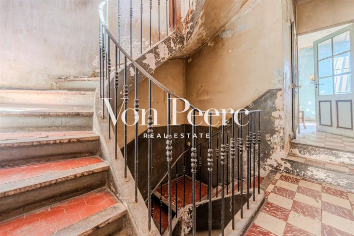 Image No.26-6 Bed House for sale