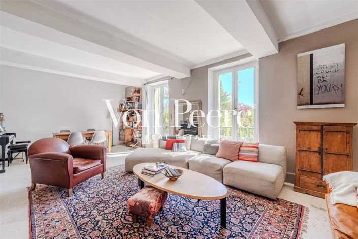 Image No.8-6 Bed House for sale