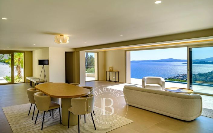 Image No.3-4 Bed House for sale