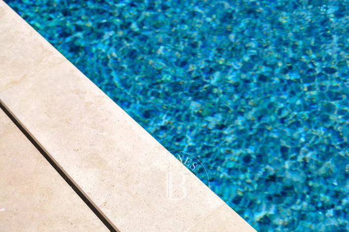 Image No.8-4 Bed House for sale