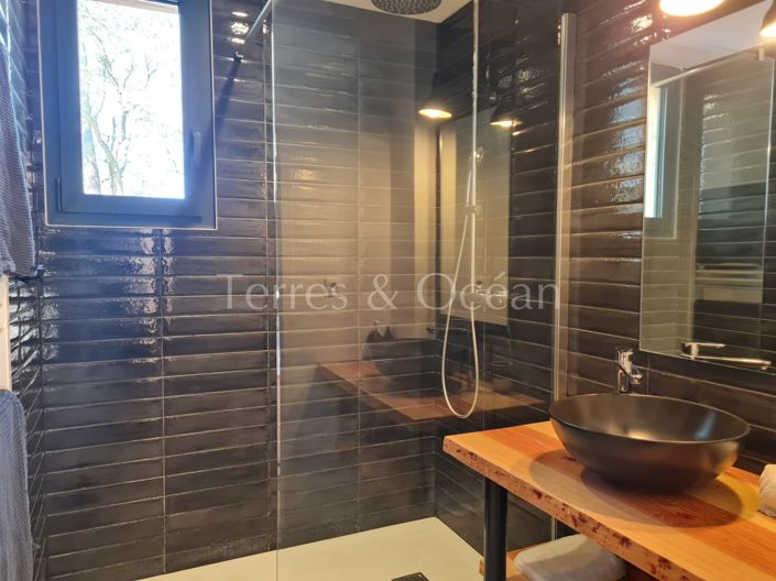 Image No.14-6 Bed House for sale