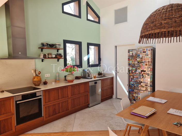 Image No.3-6 Bed House for sale