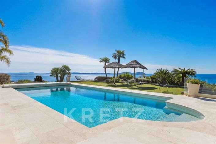 Image No.2-Propriété de 6 chambres à vendre à Carqueiranne