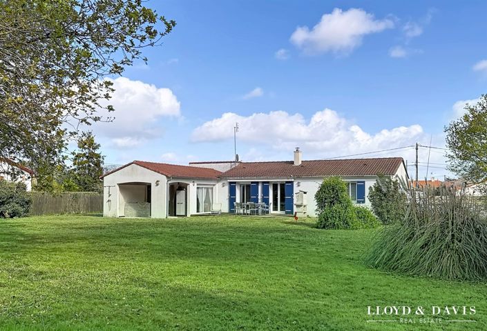 Image No.11-4 Bed House for sale