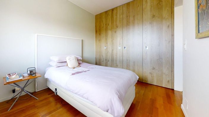 Image No.11-2 Bed Apartment for sale