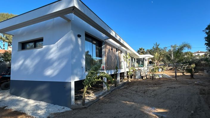 Image No.3-Maison de 5 chambres à vendre à Six-Fours-les-Plages