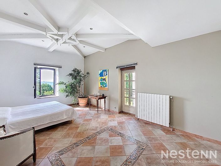 Image No.4-6 Bed House for sale