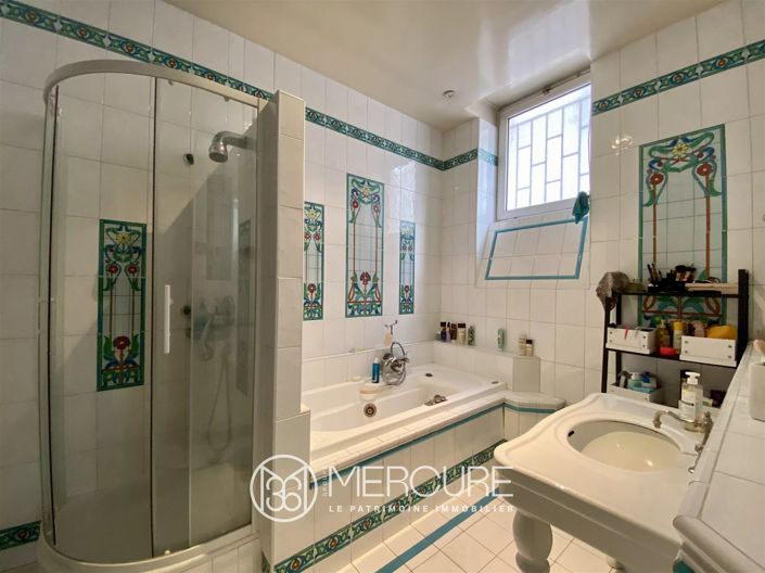 Image No.13-5 Bed Apartment for sale