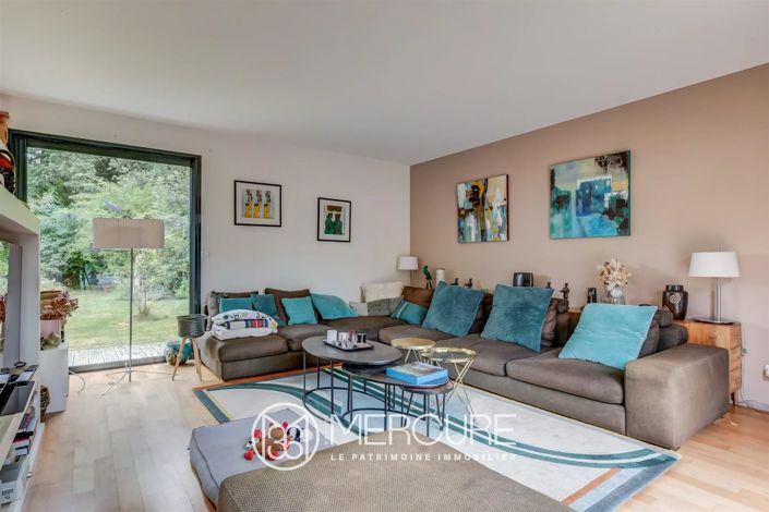 Image No.11-4 Bed House for sale