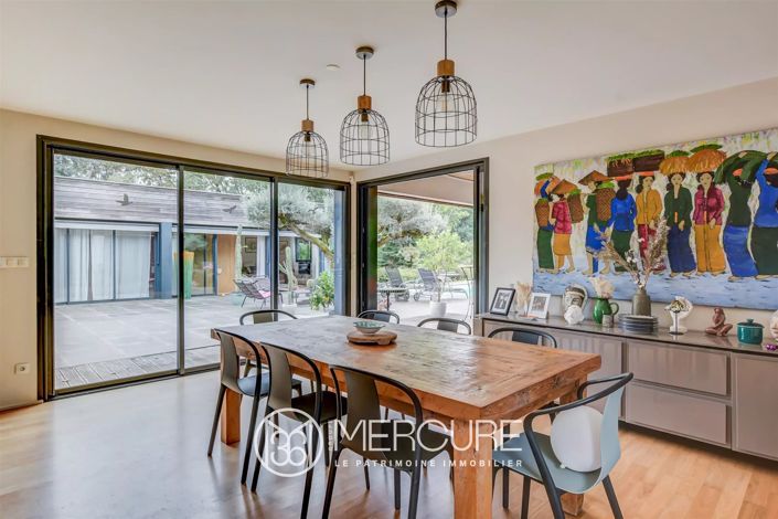 Image No.12-4 Bed House for sale