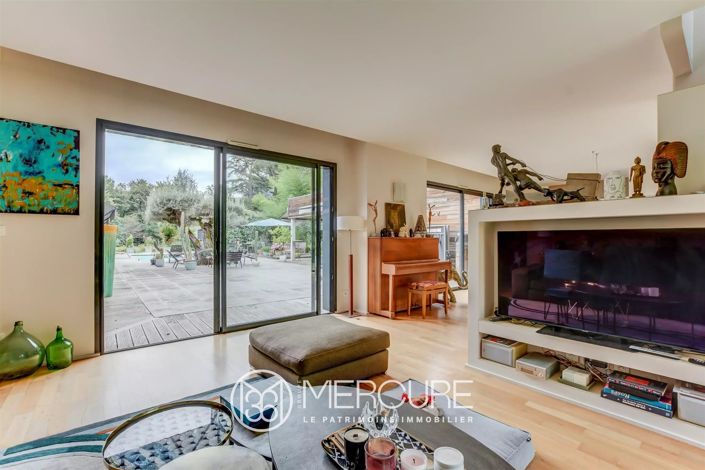 Image No.18-4 Bed House for sale