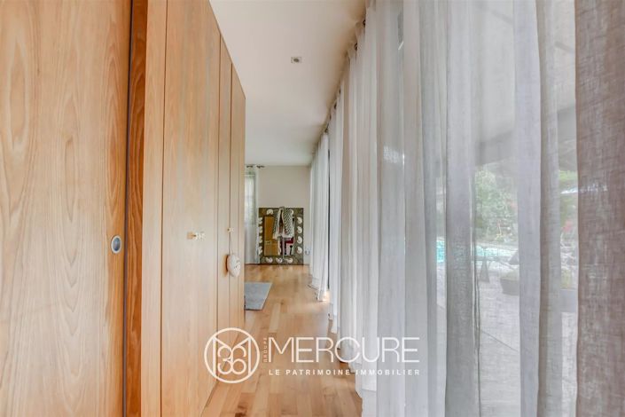 Image No.20-4 Bed House for sale