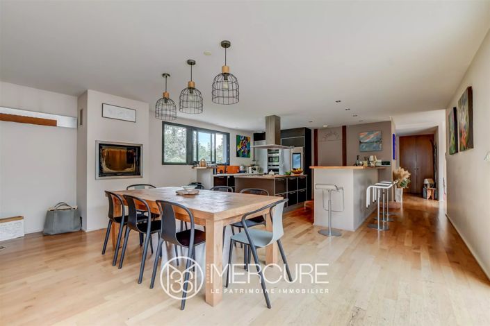 Image No.26-4 Bed House for sale