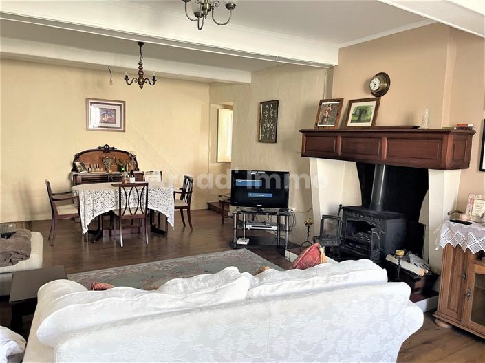 Image No.3-3 Bed House for sale