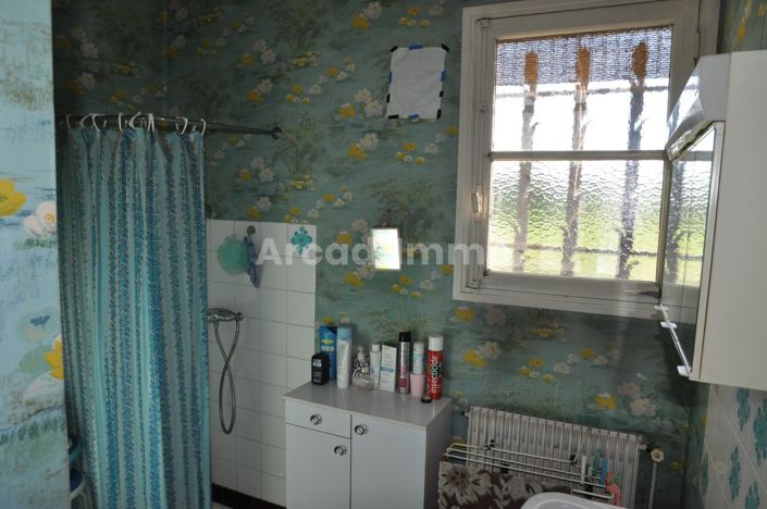 Image No.8-3 Bed House for sale