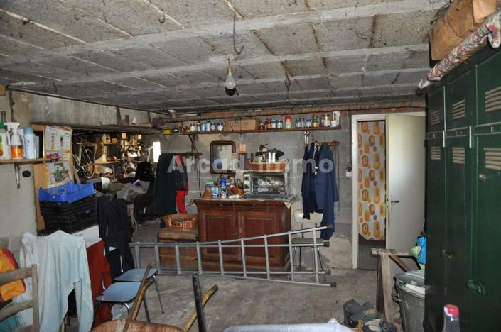 Image No.9-3 Bed House for sale