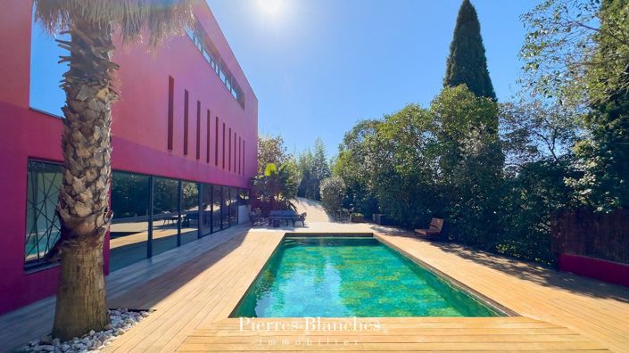 Image No.10-7 Bed House for sale