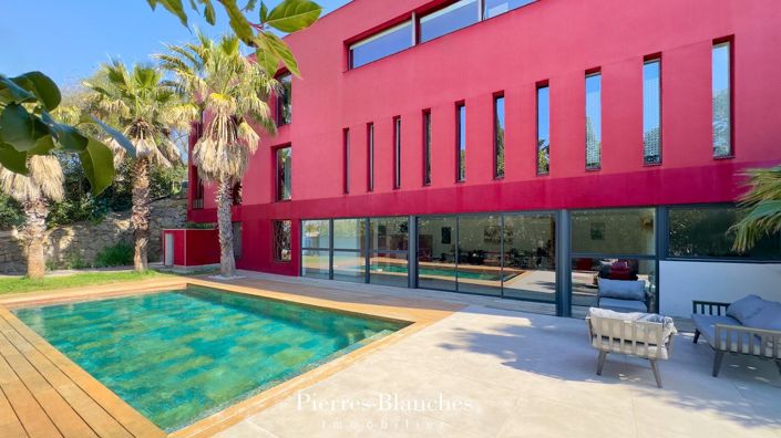 Image No.5-7 Bed House for sale