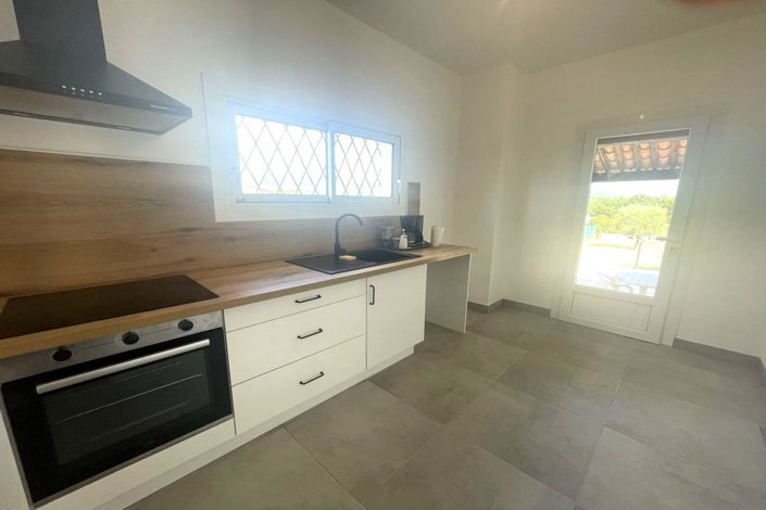 Image No.4-3 Bed House for sale