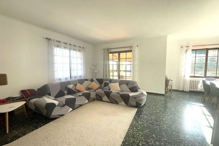 Image No.6-3 Bed House for sale