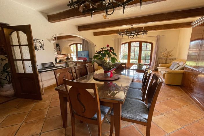 Image No.7-4 Bed House for sale