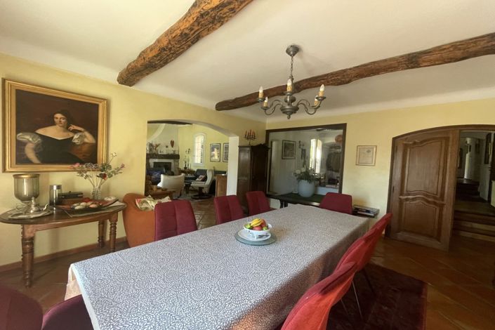 Image No.10-4 Bed House for sale