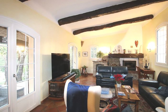 Image No.12-4 Bed House for sale