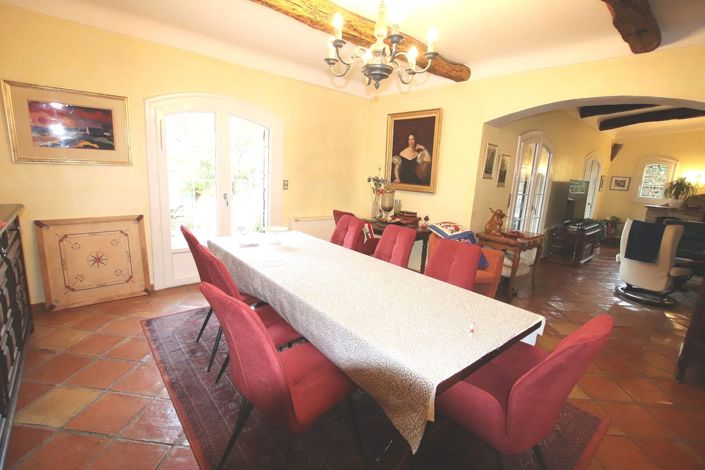 Image No.13-4 Bed House for sale